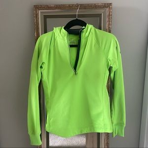 ✨HOST PICK✨ Nike dri-fit quarter zip with thumb holes and hood
